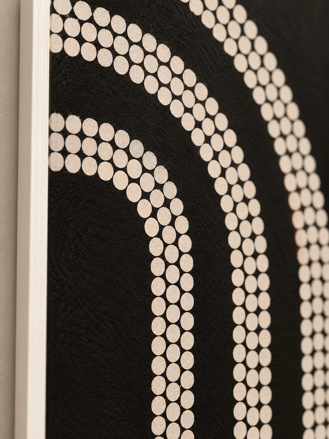 Framed B&W Geometric Arches & Circles 80x120 cm - print texture close-up